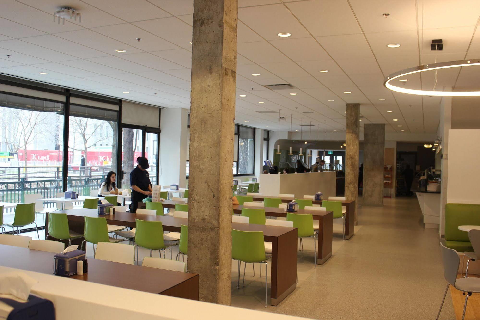 Chestnut Residence And Conference Centre - University Of Toronto Exteriör bild